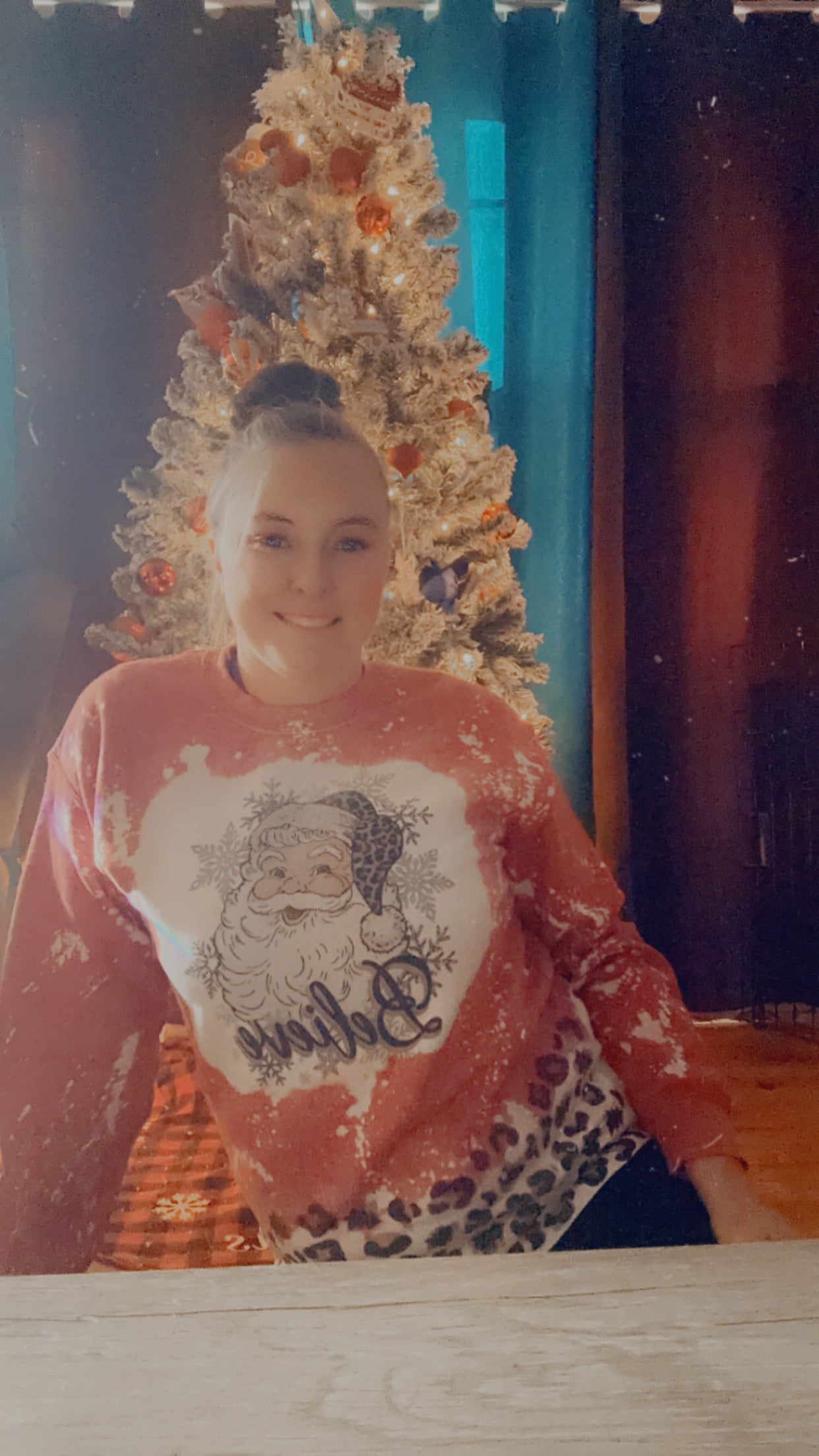 Bleached Santa Crewneck